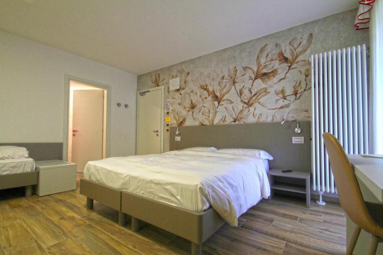 Hotel Venezia ロッカ・ピエートレ エクステリア 写真
