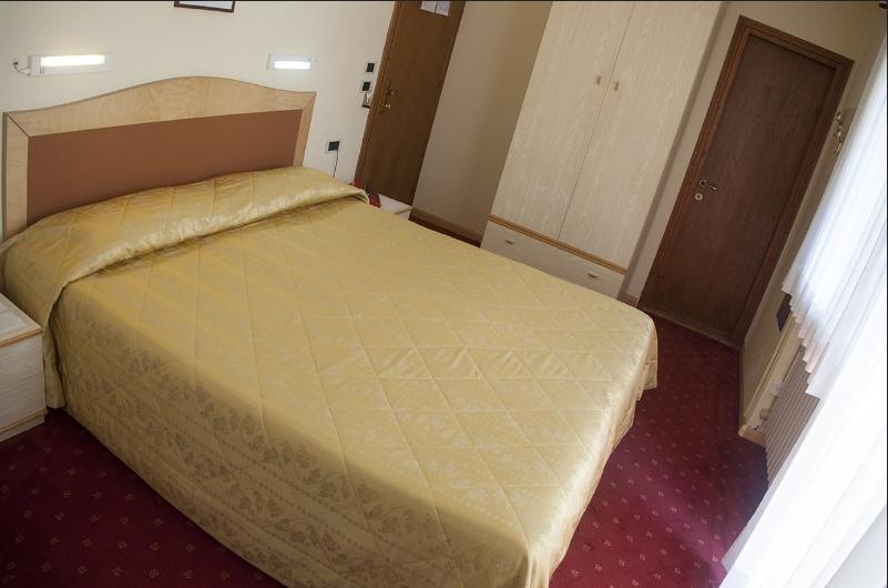 Hotel Venezia ロッカ・ピエートレ エクステリア 写真