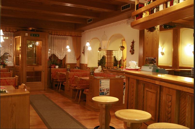 Hotel Venezia ロッカ・ピエートレ エクステリア 写真