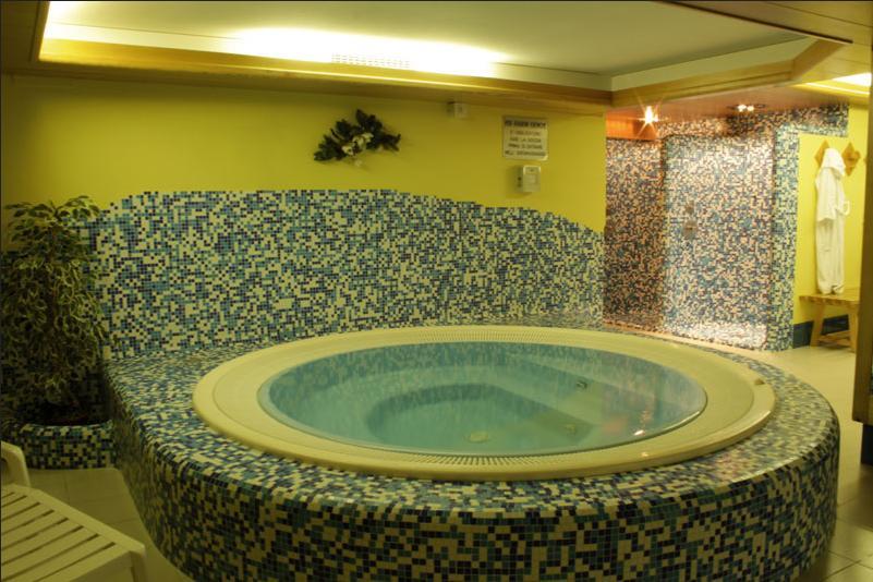 Hotel Venezia ロッカ・ピエートレ エクステリア 写真
