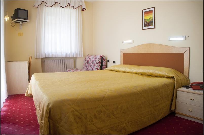 Hotel Venezia ロッカ・ピエートレ 部屋 写真